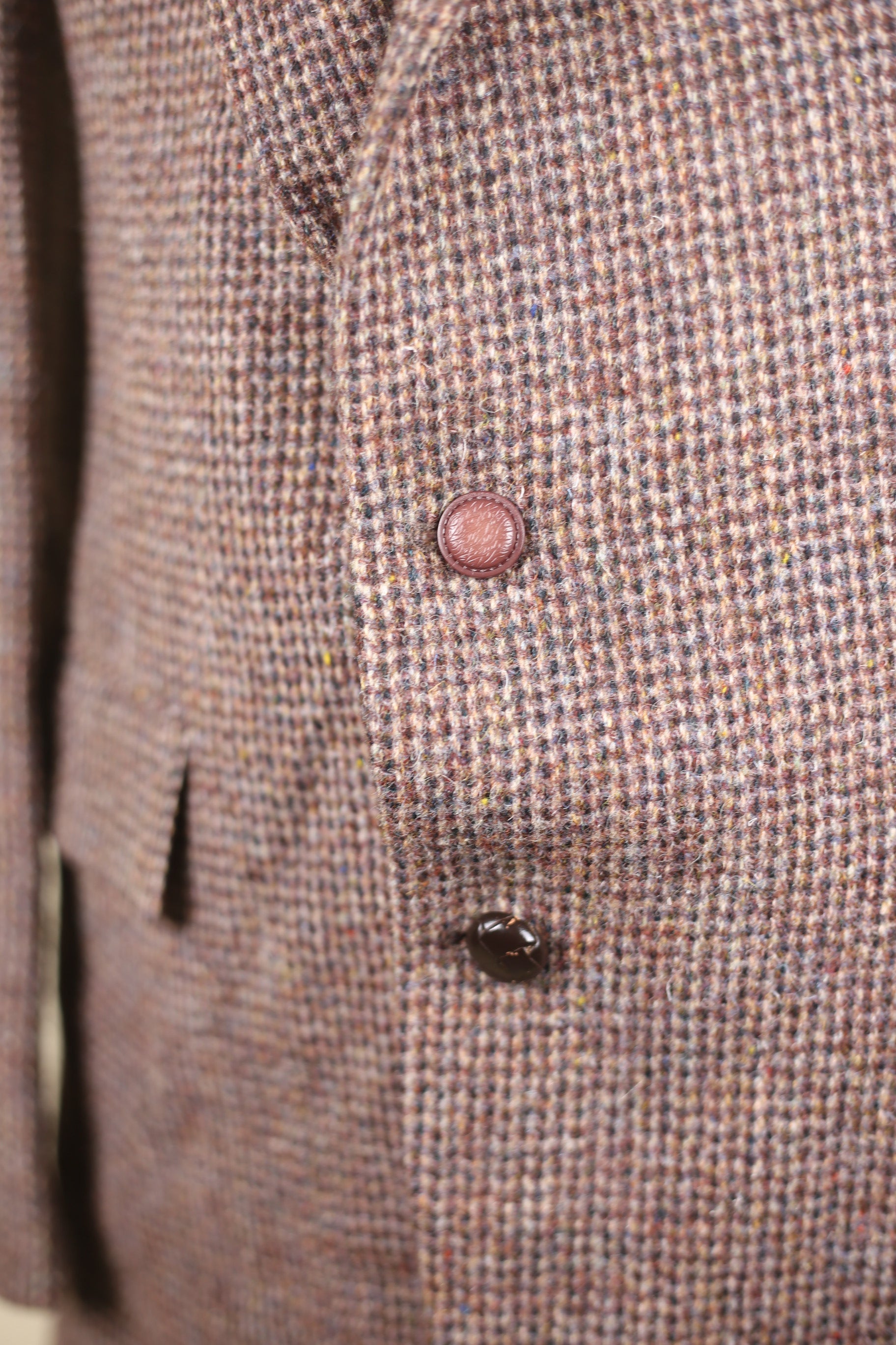 Tommorowland ★ Harris Tweed ★ 46 Tommorowland ☆ Harris Tweed ☆ 46 Excellent condition TOMORROW