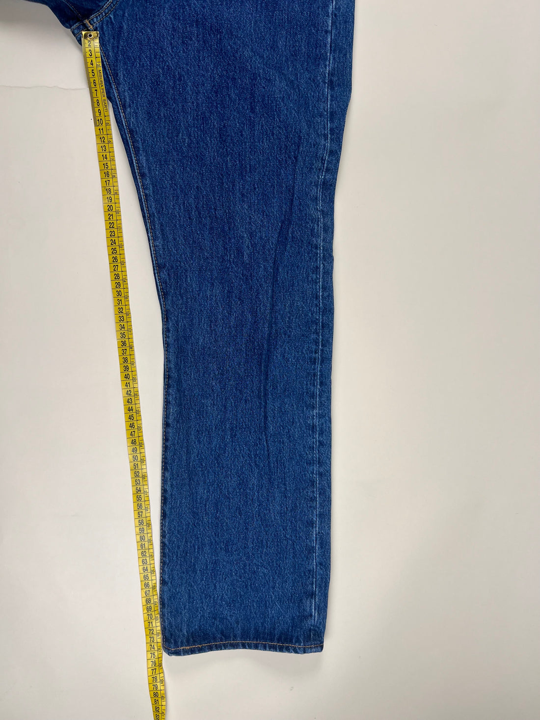 Levis 501   - W33 -  46-48  it -