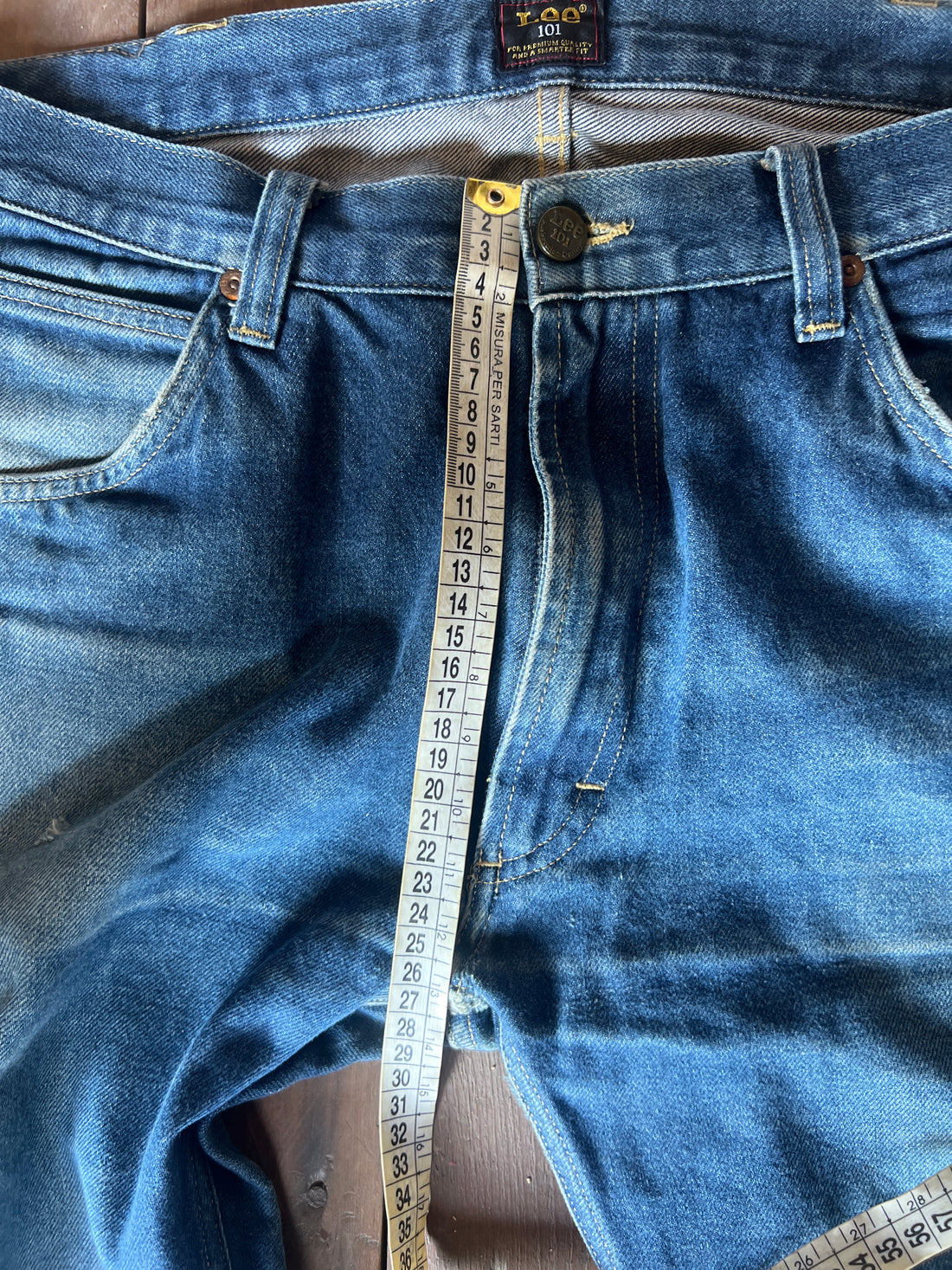 LEE 101 SELVEDGE DENIM    - W34-  48 it -