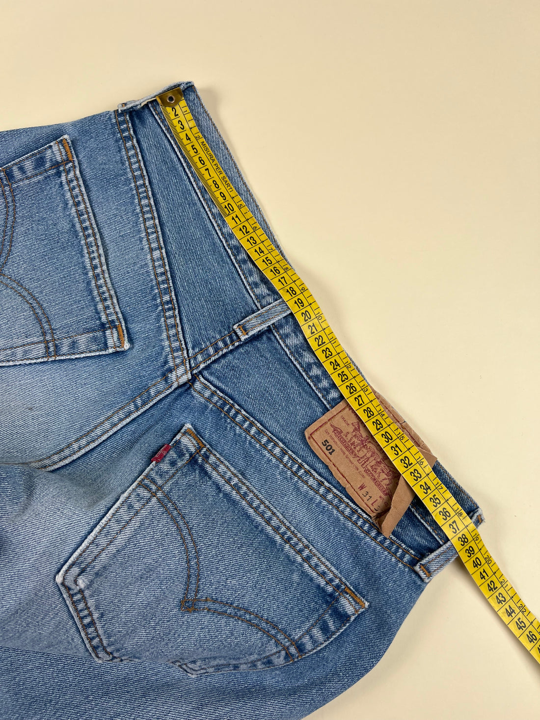 Levis 501  MADE IN USA   - W31 -  46  it -