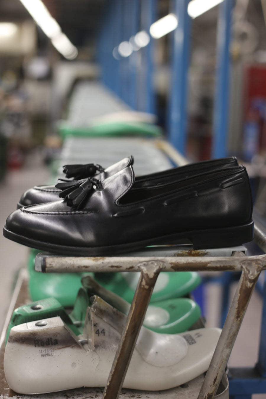 Leather tassel loafer