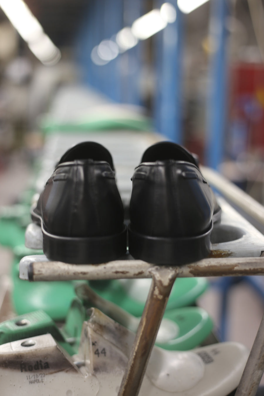 Leather tassel loafer