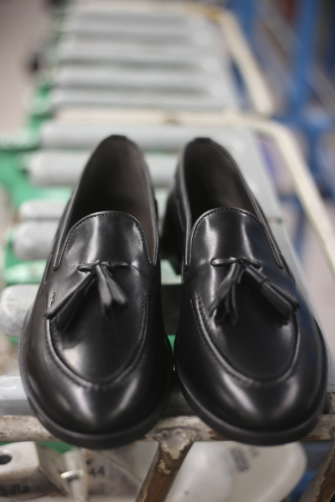 Leather tassel loafer