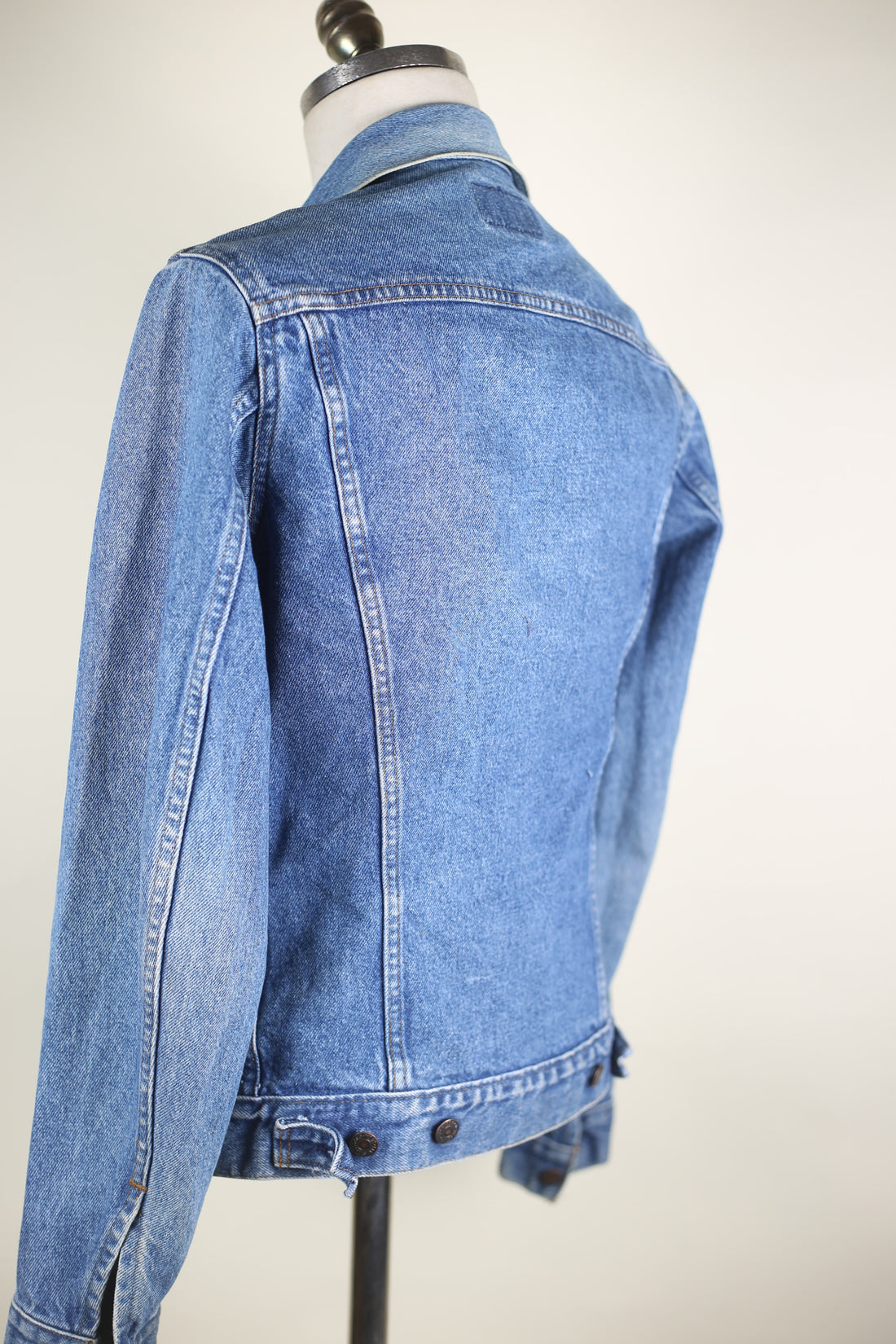 LEVIS DENIM JACKET MADE IN USA - S - 