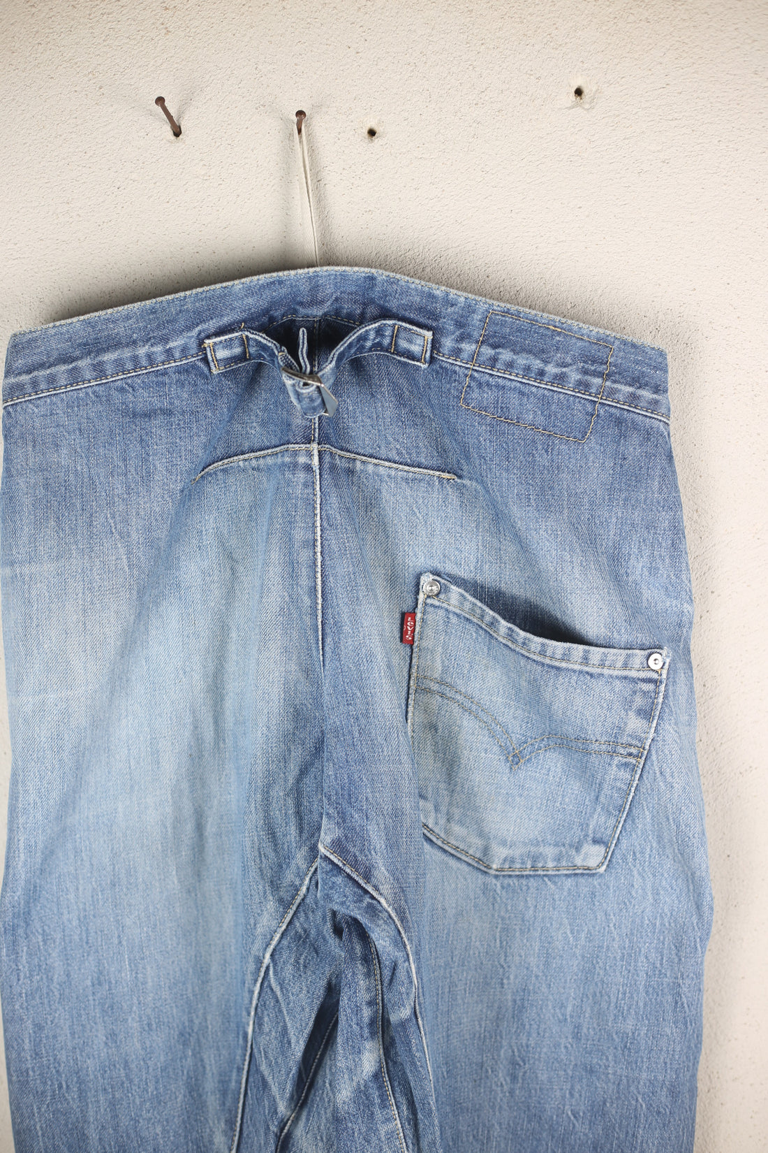 Levis Engineered - W30- 44/46 IT -