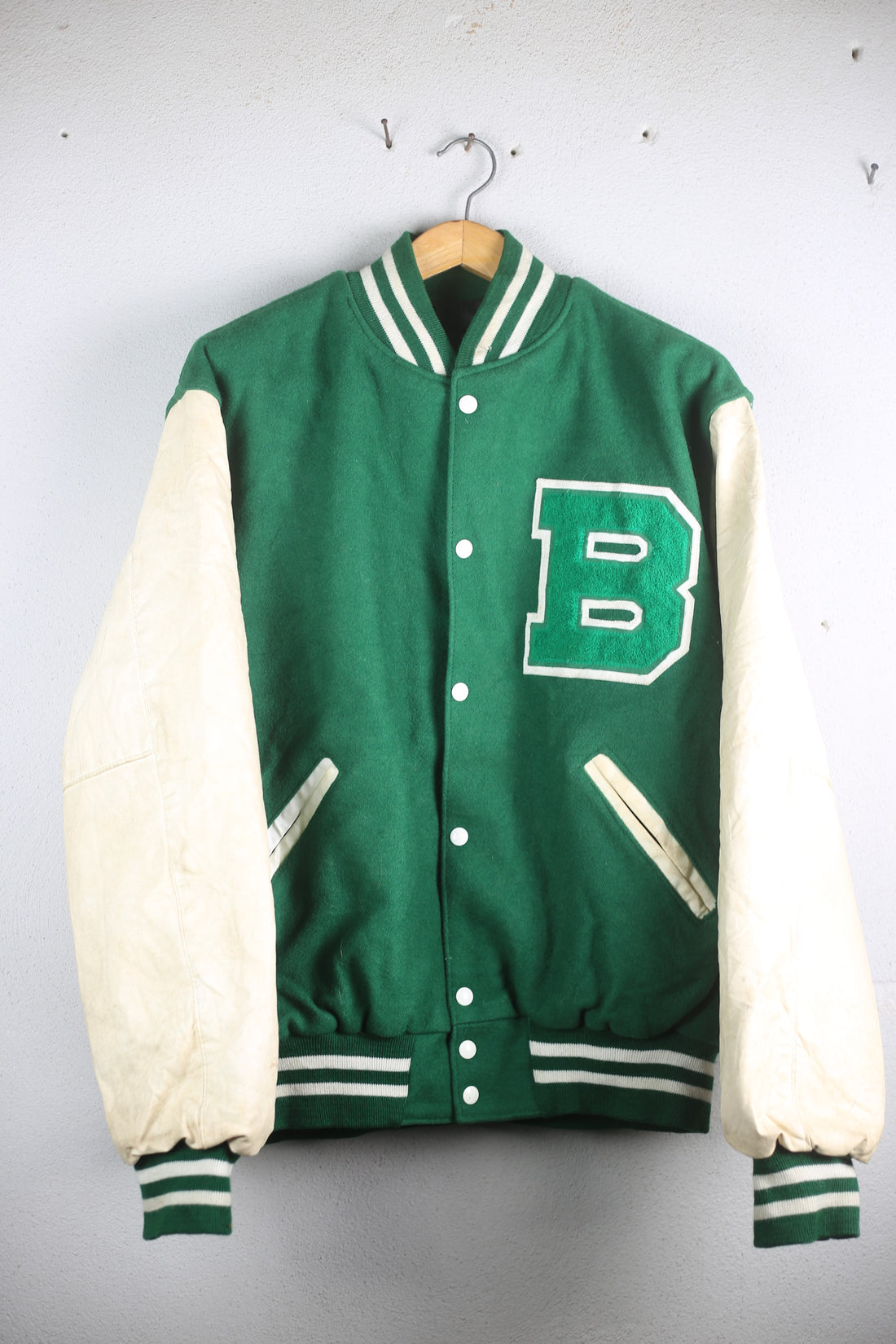 Varsity   MADE IN USA  -  XL   -