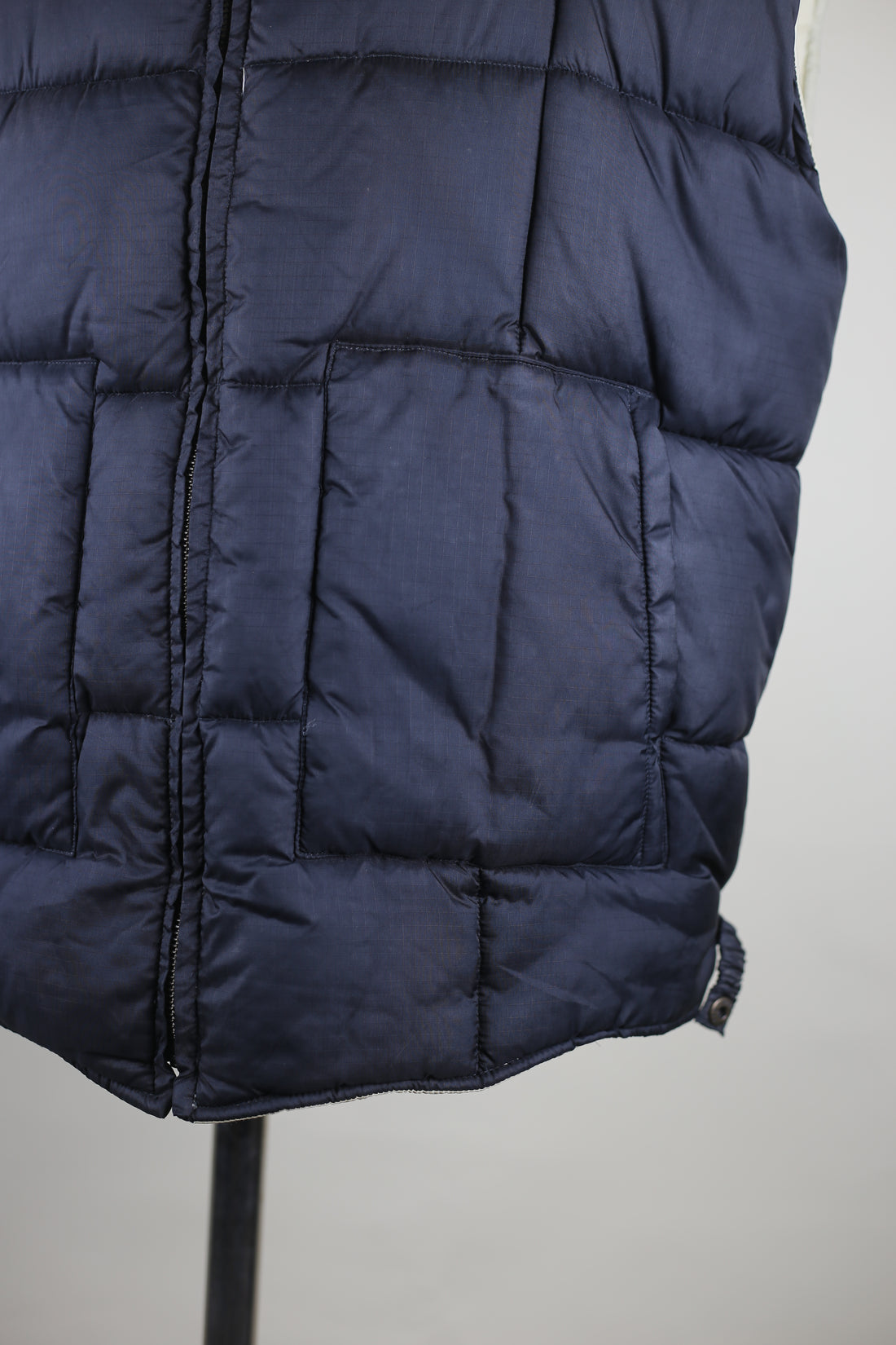DOWN VEST    - L -