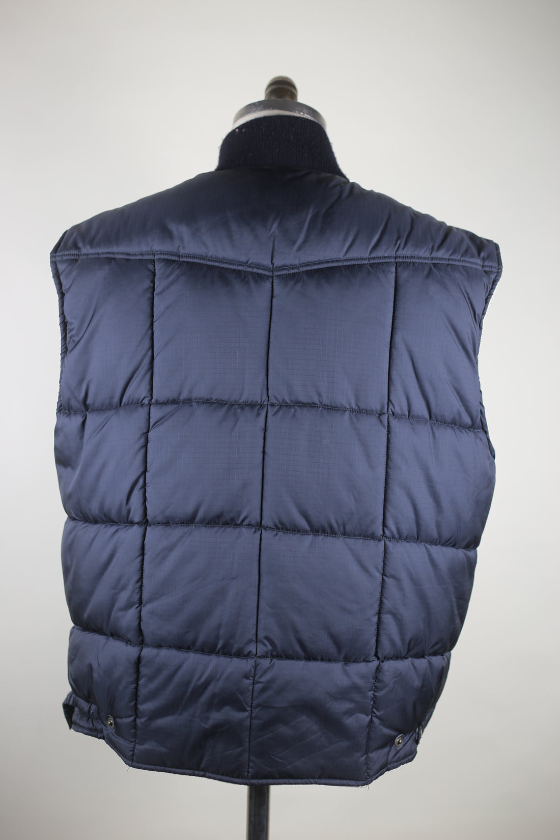 DOWN VEST    - L -