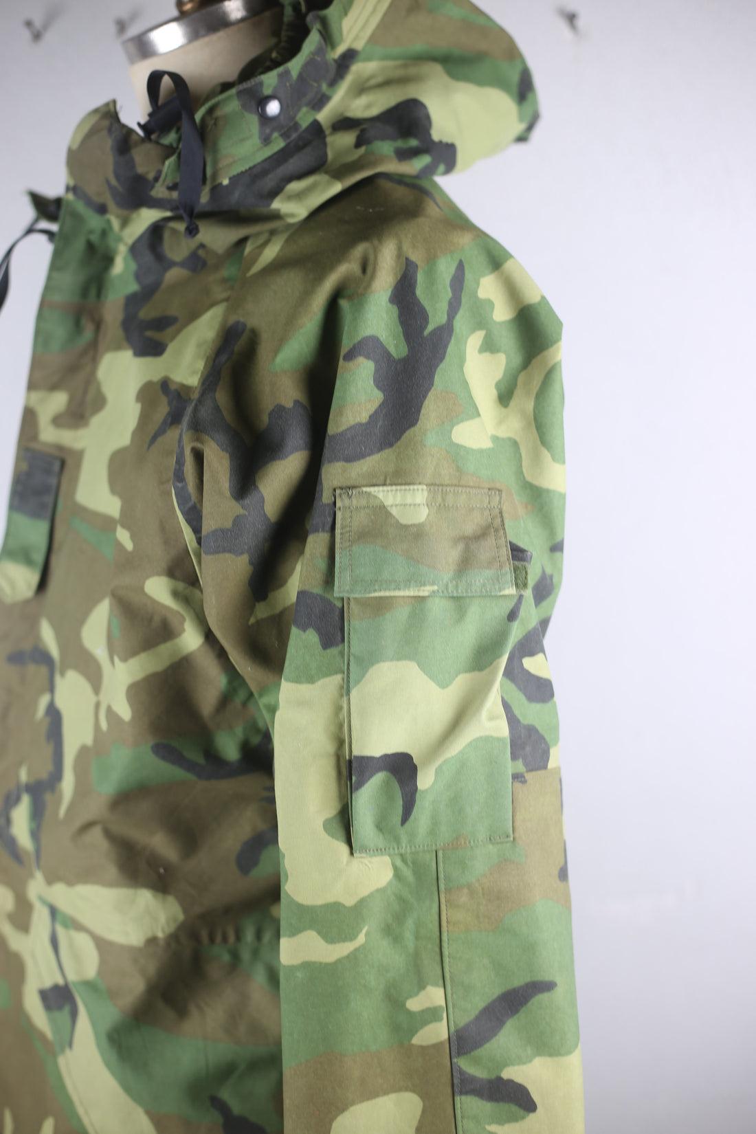 ECWCS GORETEX PARKA  US ARMY -  L  -