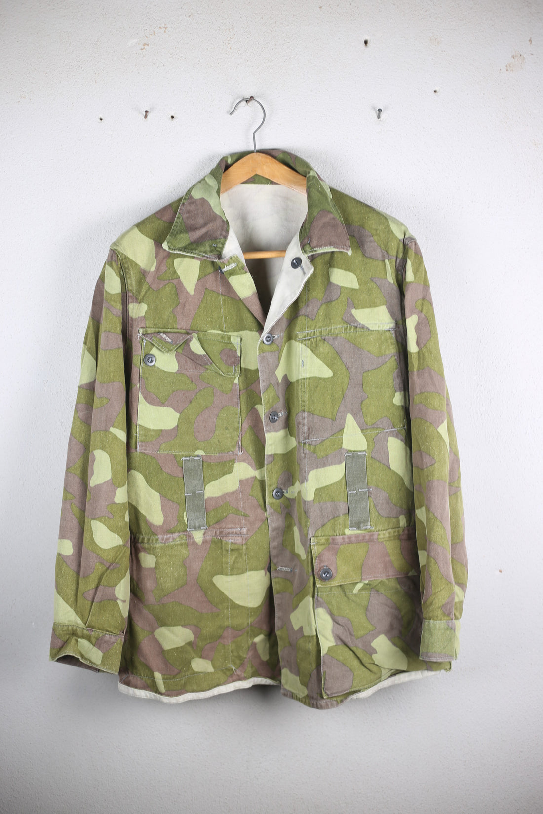 Finnish reversible military jacket - L -