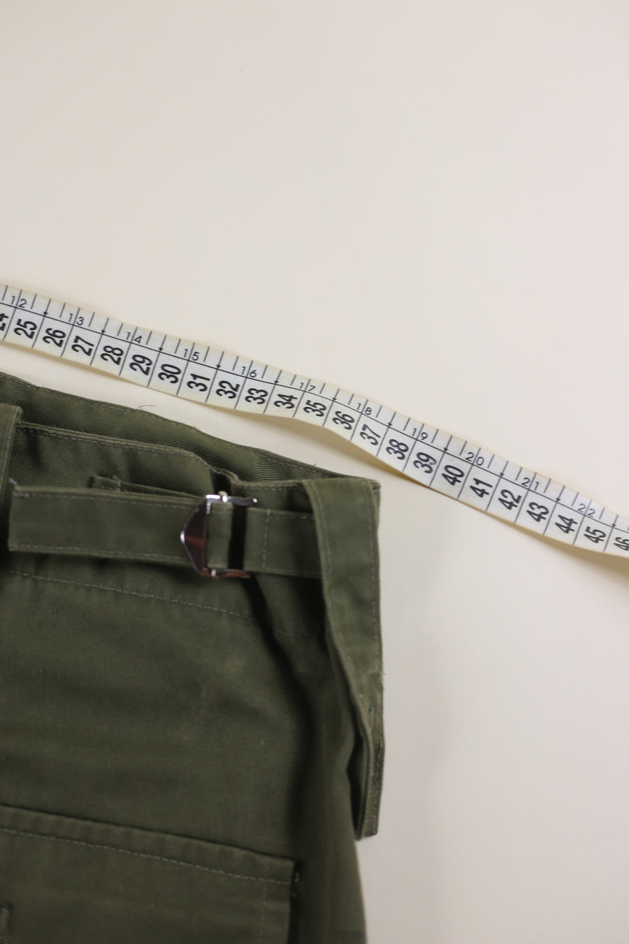 FATIGUE OLIVE GREEN BRITISH ARMY - W33 -