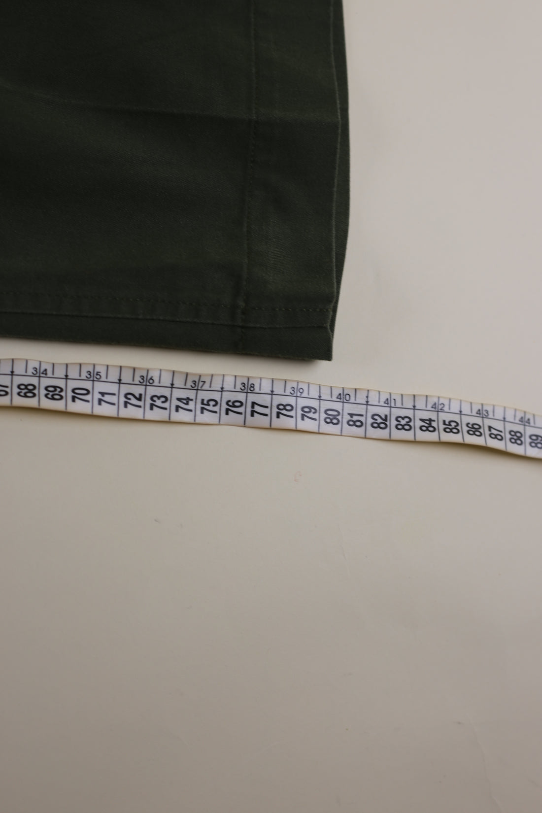 FATIGUE OLIVE GREEN BRITISH ARMY - W34 -