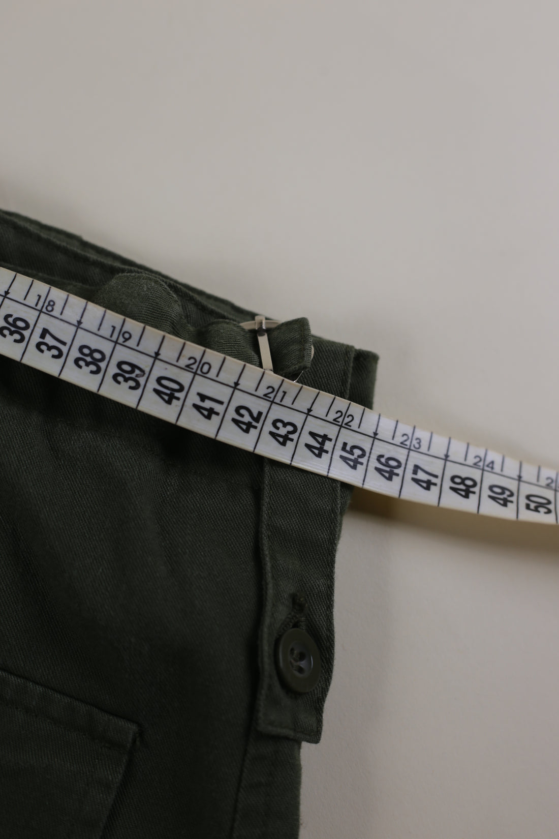 FATIGUE OLIVE GREEN BRITISH ARMY - W34 -