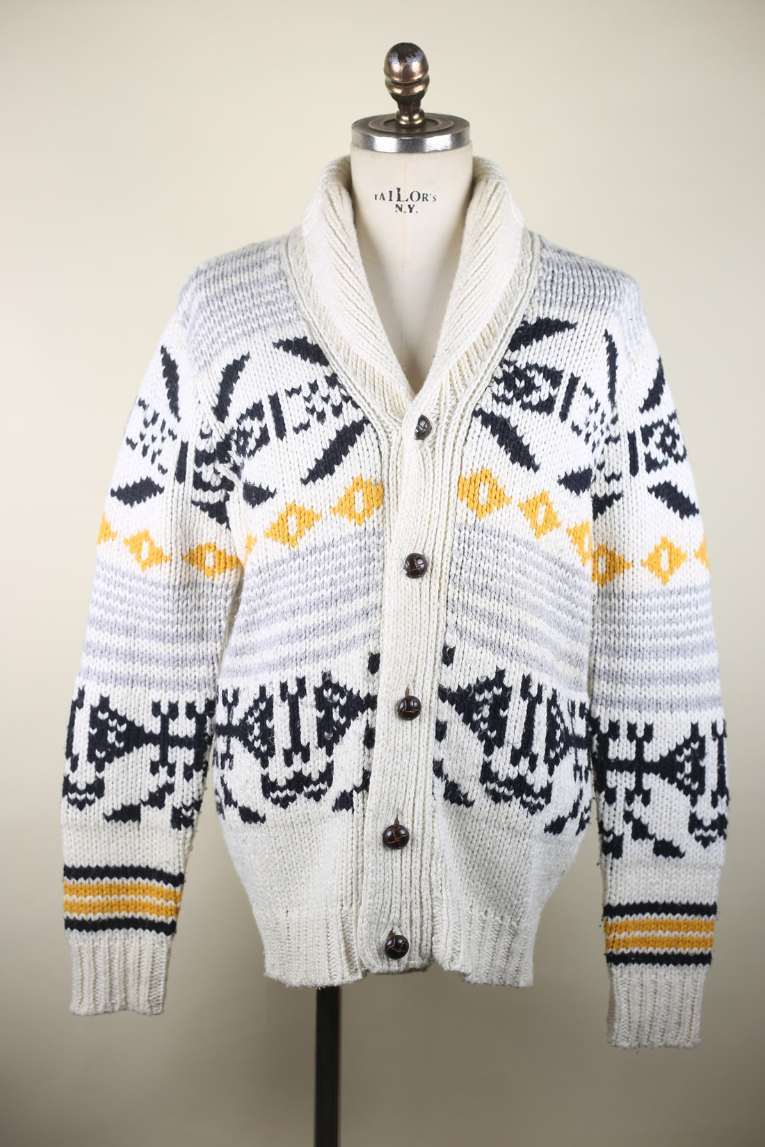 VINTAGE COWICHAN - L -