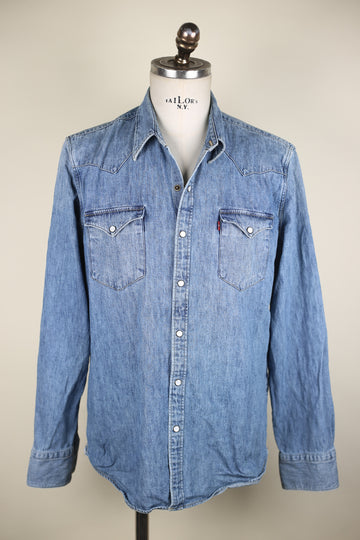 LEVIS DENIM SHIRT - L -