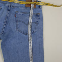 LEVIS DENIM SHORTS - W32-