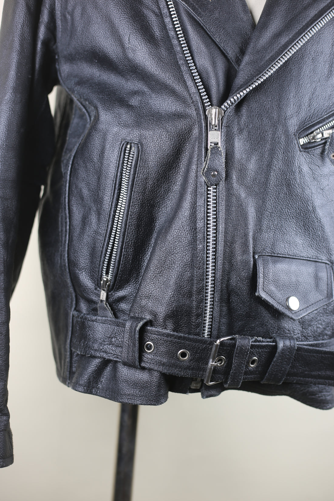 Giacca chiodo  in pelle vintage  - M -