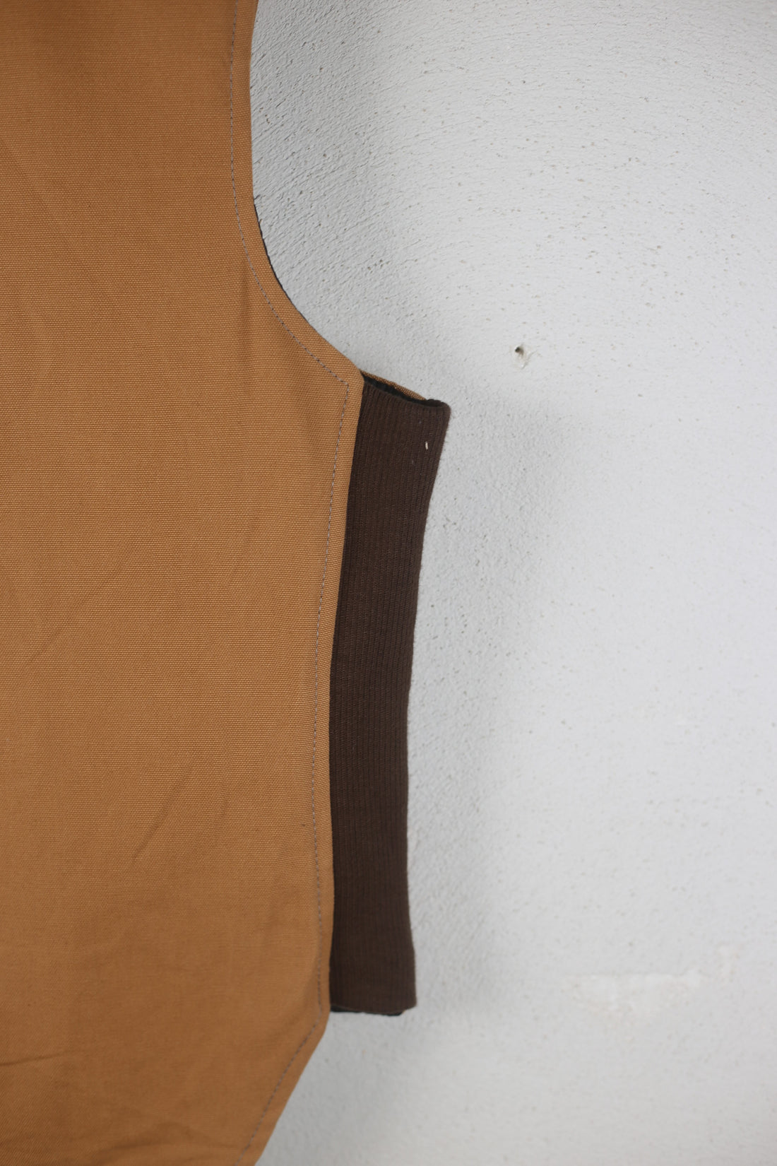 TOUGH DUCK CHORE VEST MADE IN CANADA DEADSTOCK - S -