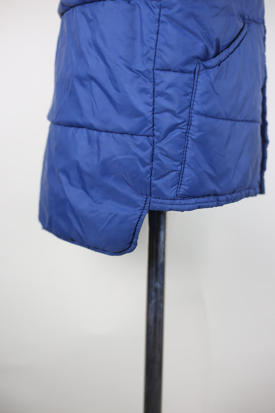 DOWN VEST     - M  -