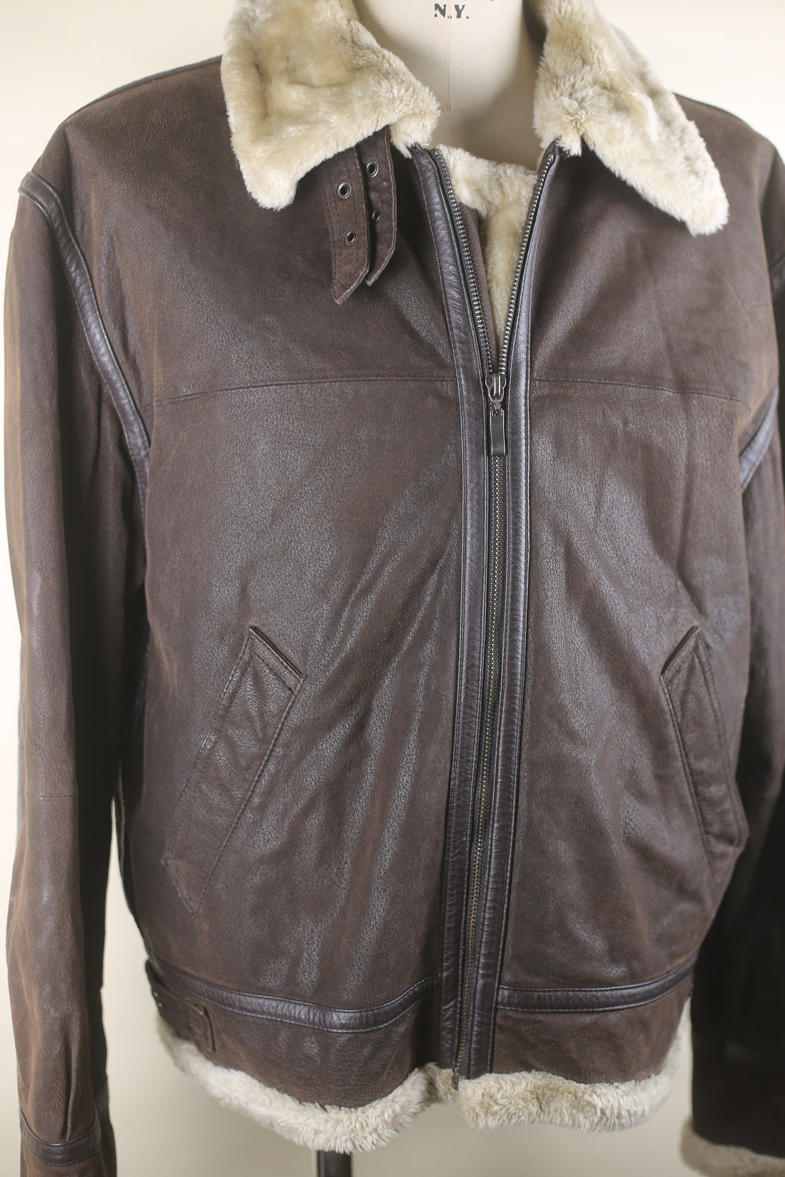 Montone in pelle B-3  - L -