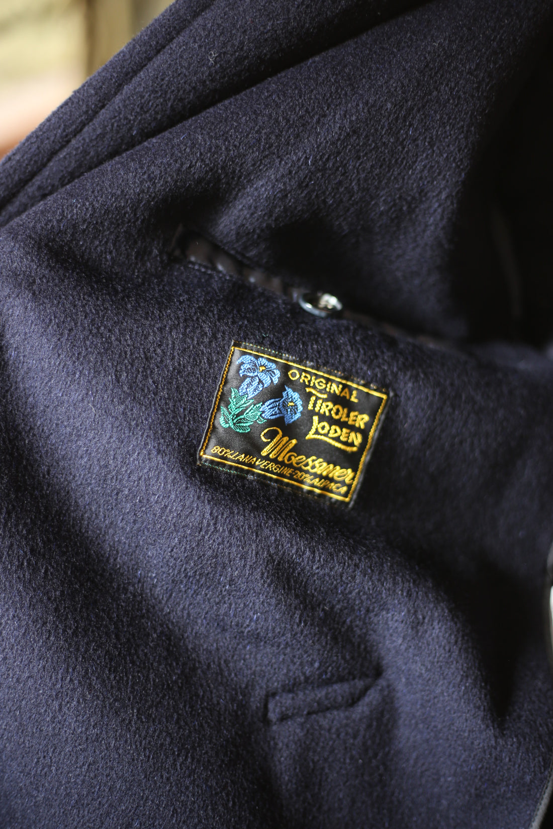 TYROLEN WOOL LODEN    -    L -
