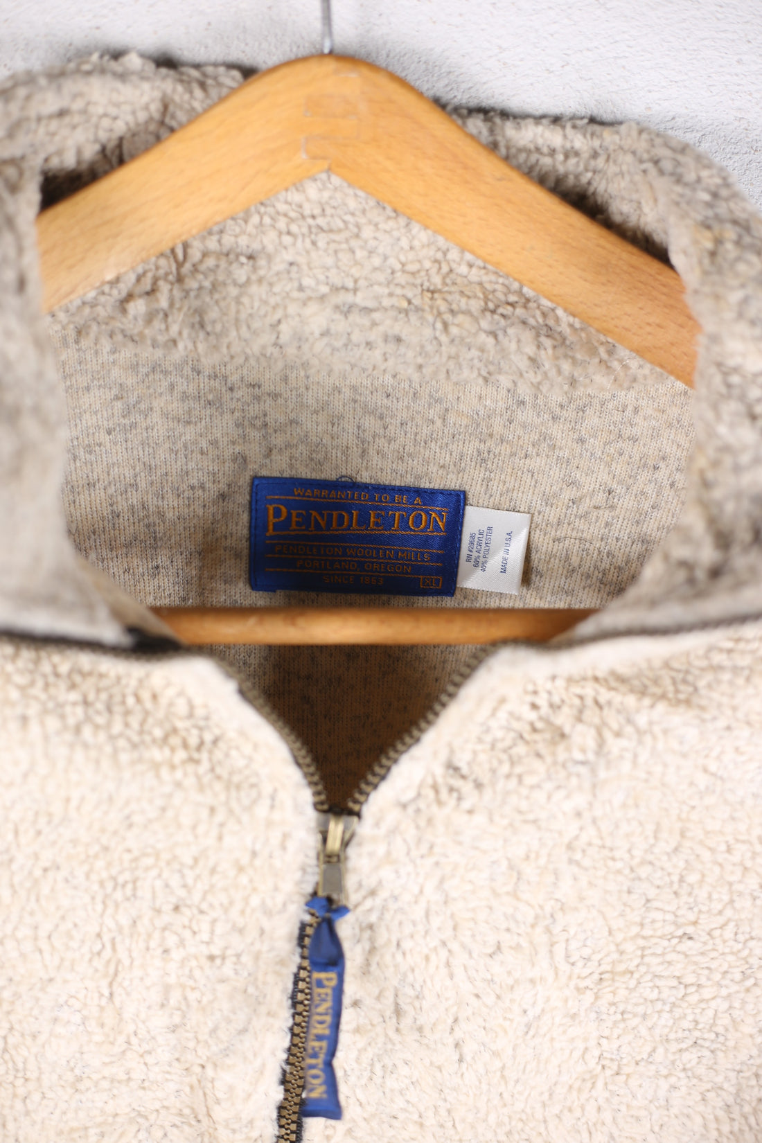 TEDDY PENDLETON    - XL -