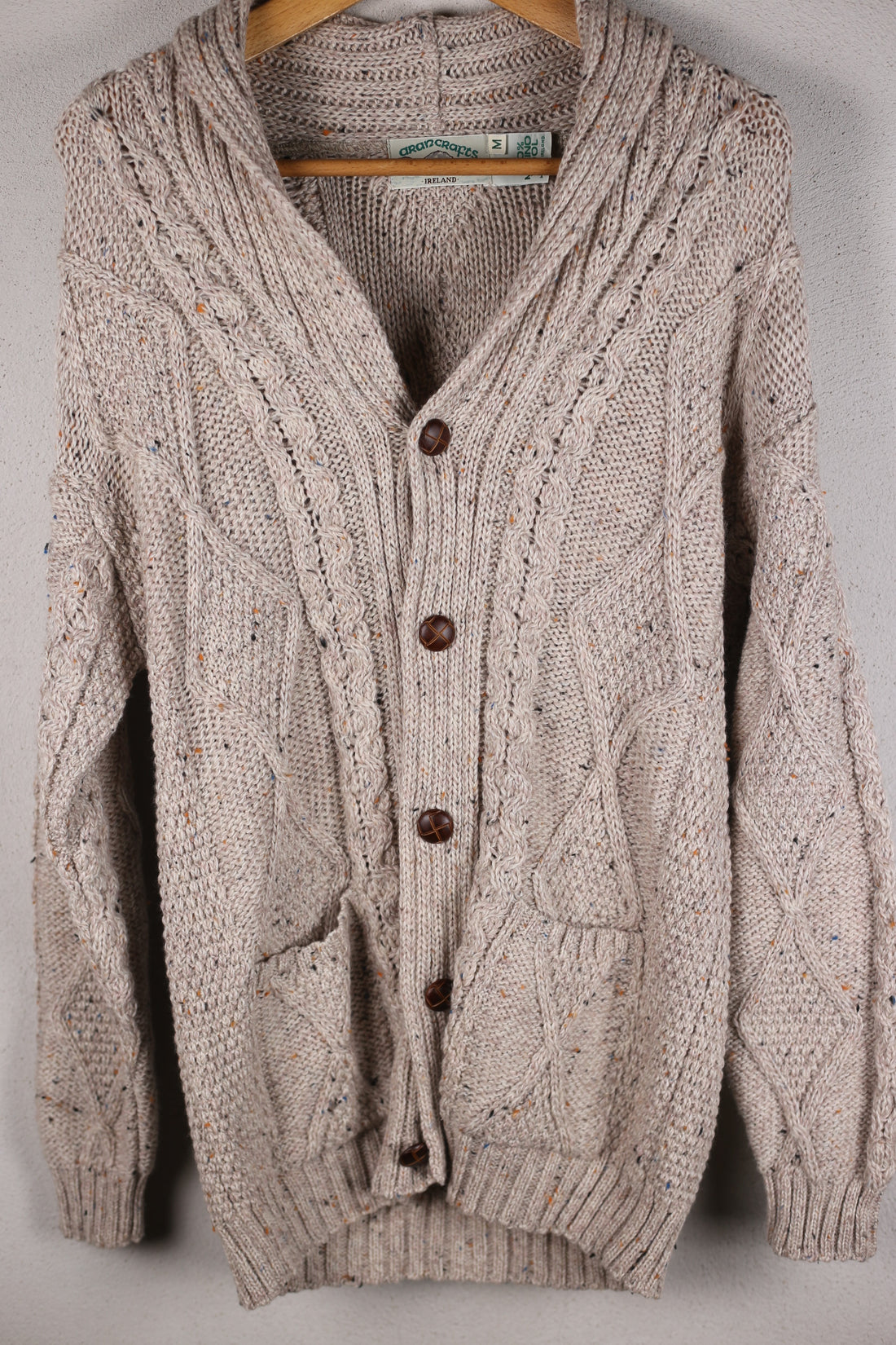CARDIGAN ARAN MADE IN IRELAND     - M -