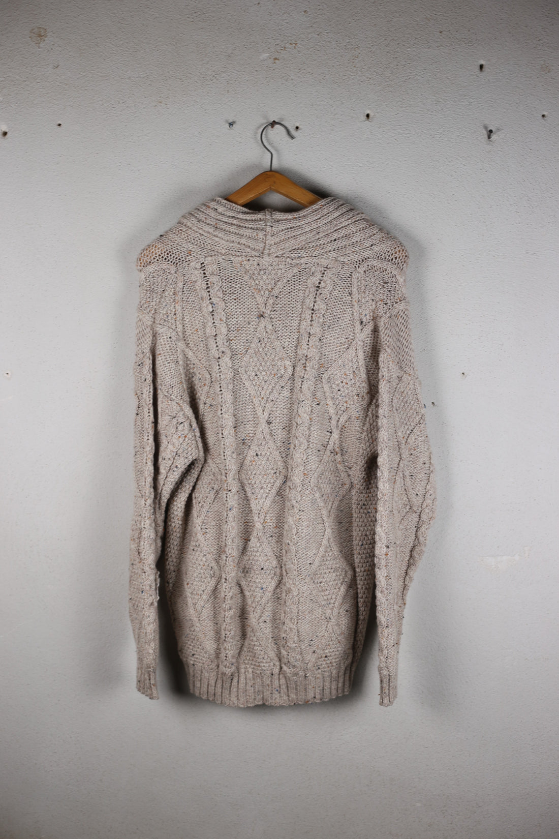 CARDIGAN ARAN MADE IN IRELAND     - M -