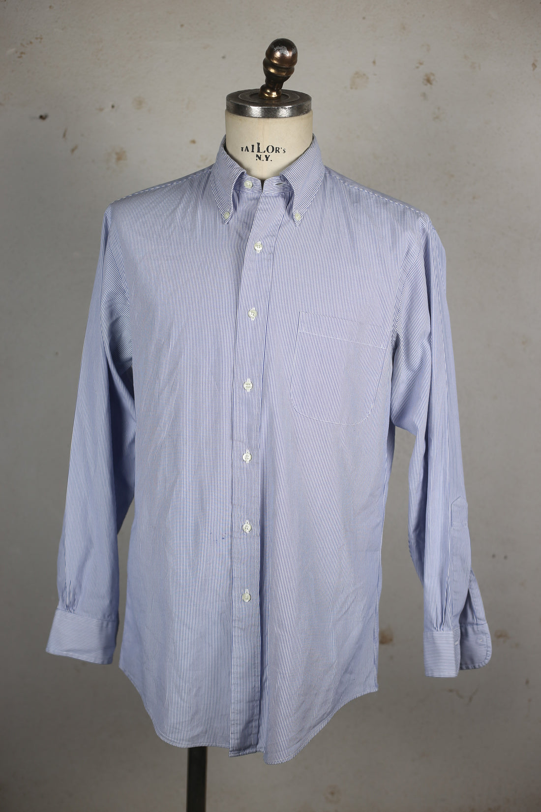 BUTTON DOWN BROOKS BROTHERS SHIRT - M -