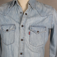 LEVIS WOMEN'S DENIM SHIRT - S -