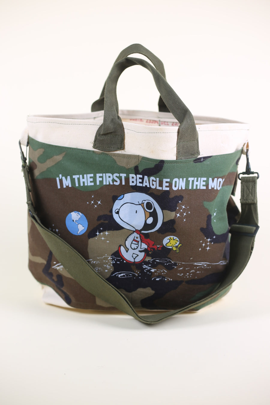 Snoopy camouflage tote bag