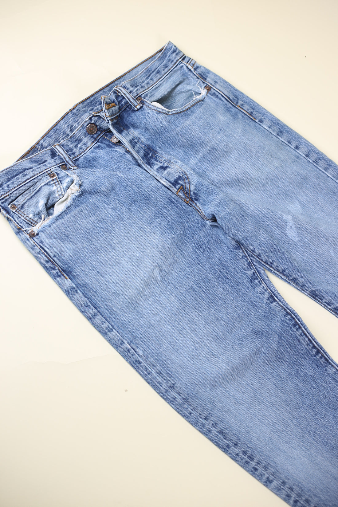 Levis 501   - W33    -