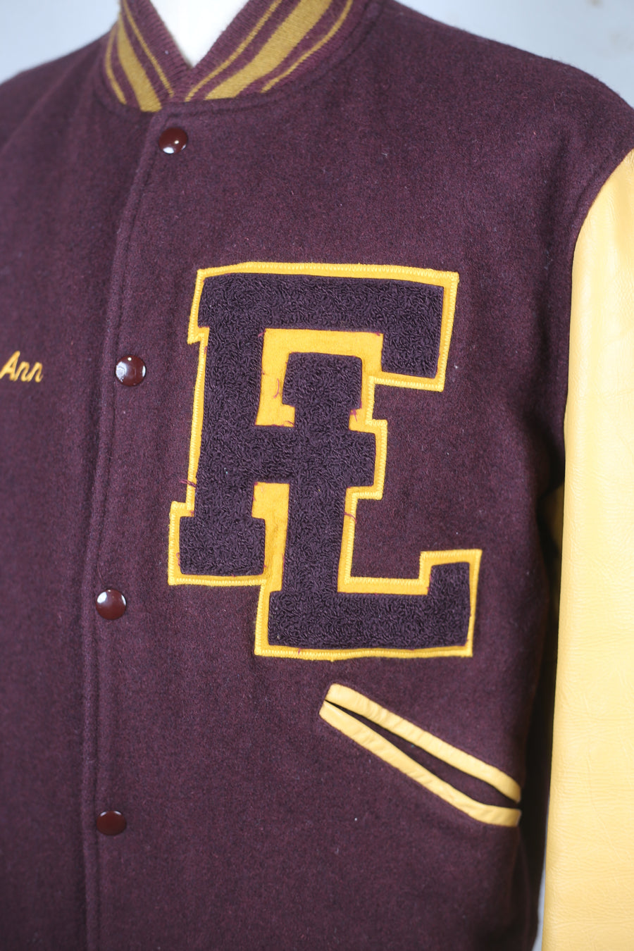 Varsity BUTWIN MADE IN USA - M -