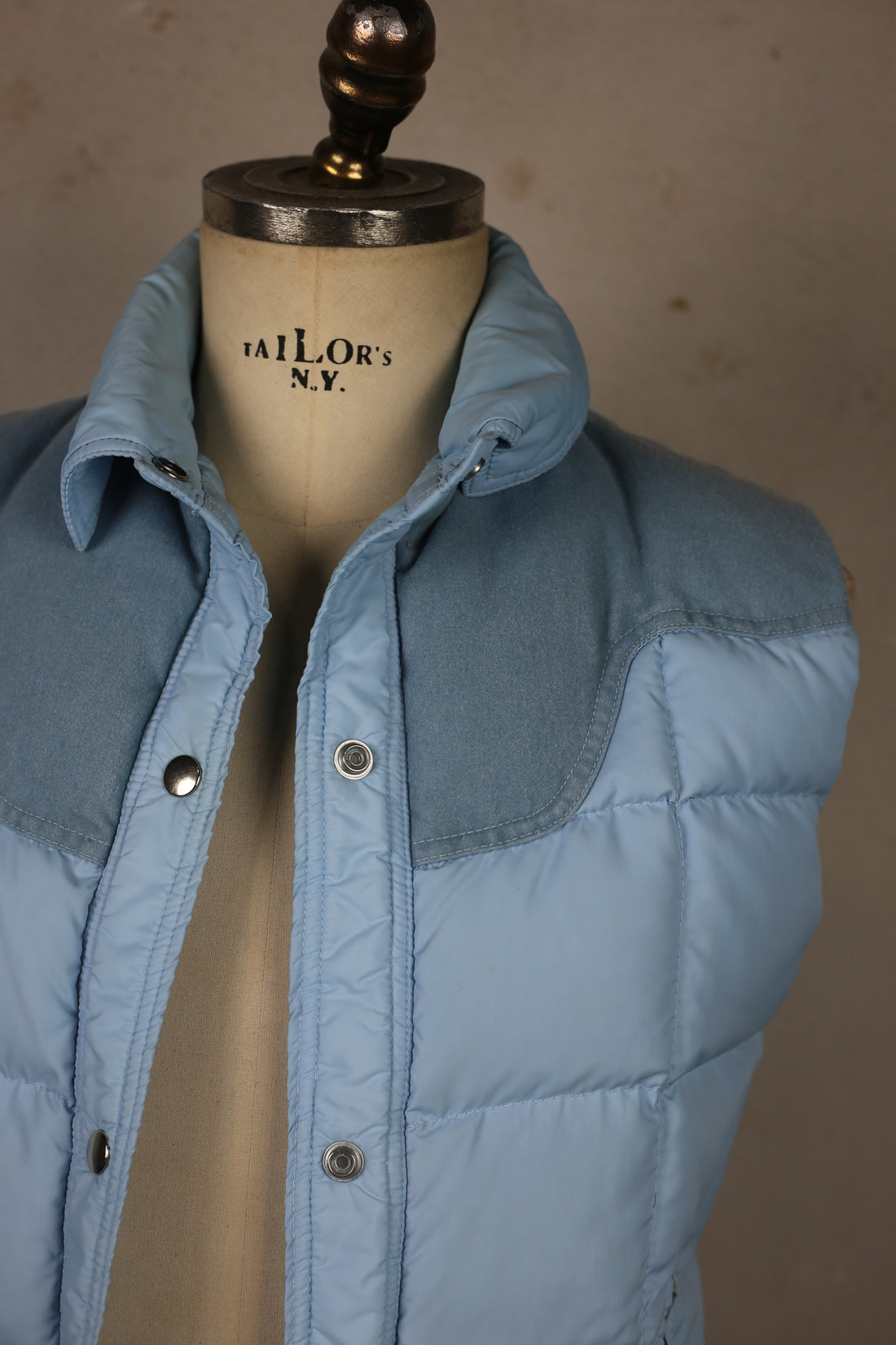 DOWN VEST MADE IN USA TEMPCO - M -