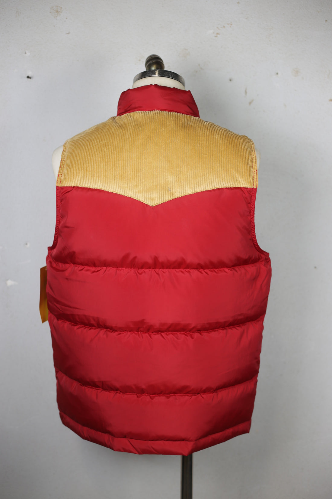 DOWN VEST LEVIS DEADSTOCK - M -