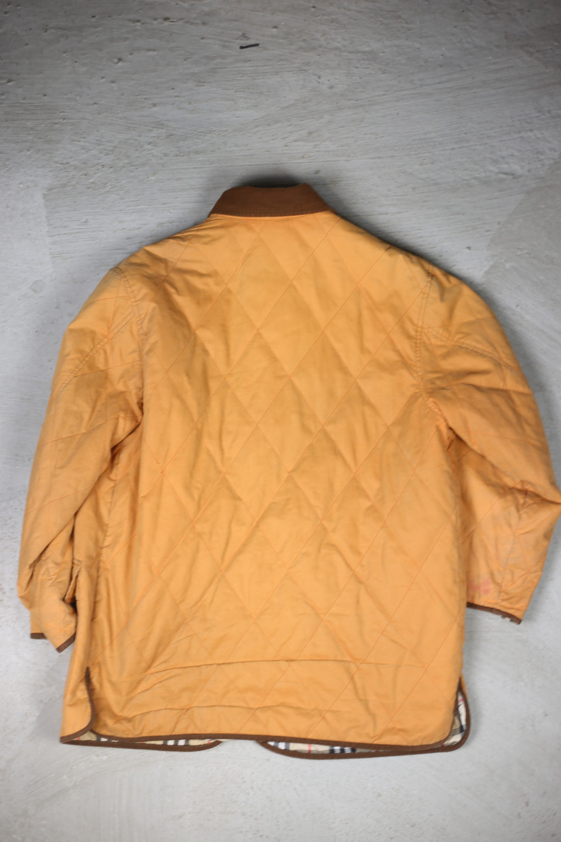 BURBERRY QUILTED JACKET - L-