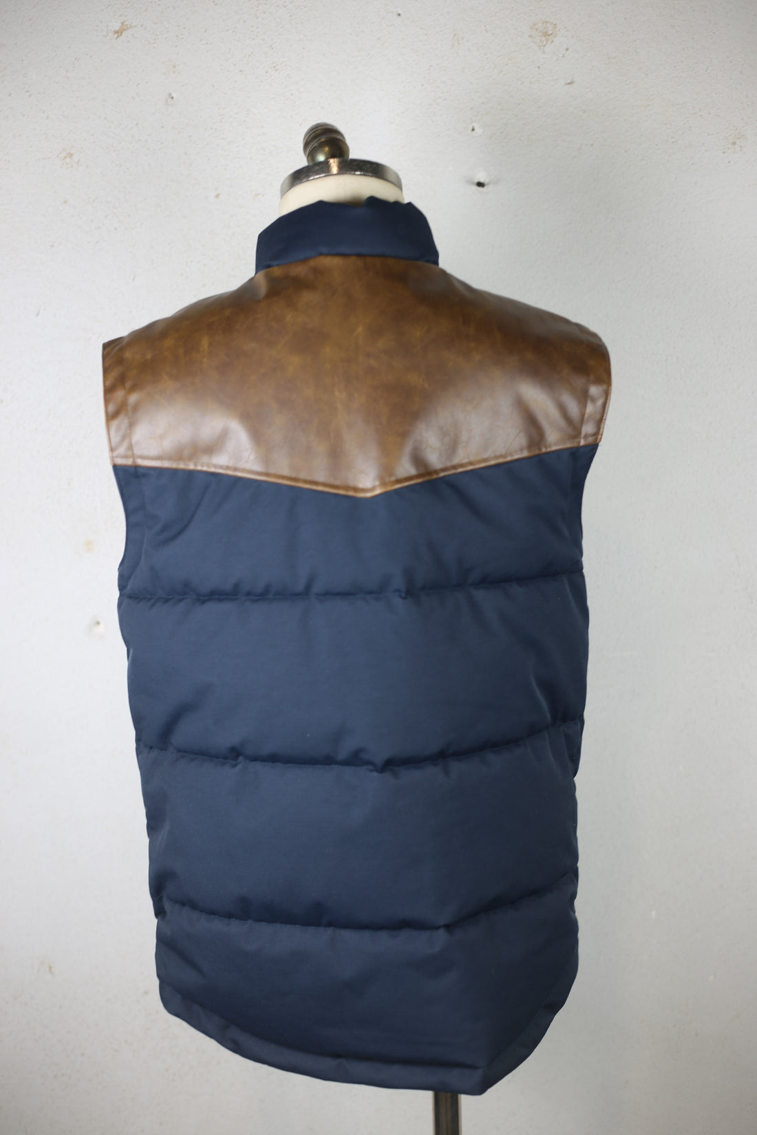 DOWN VEST  VINTAGE  - S -