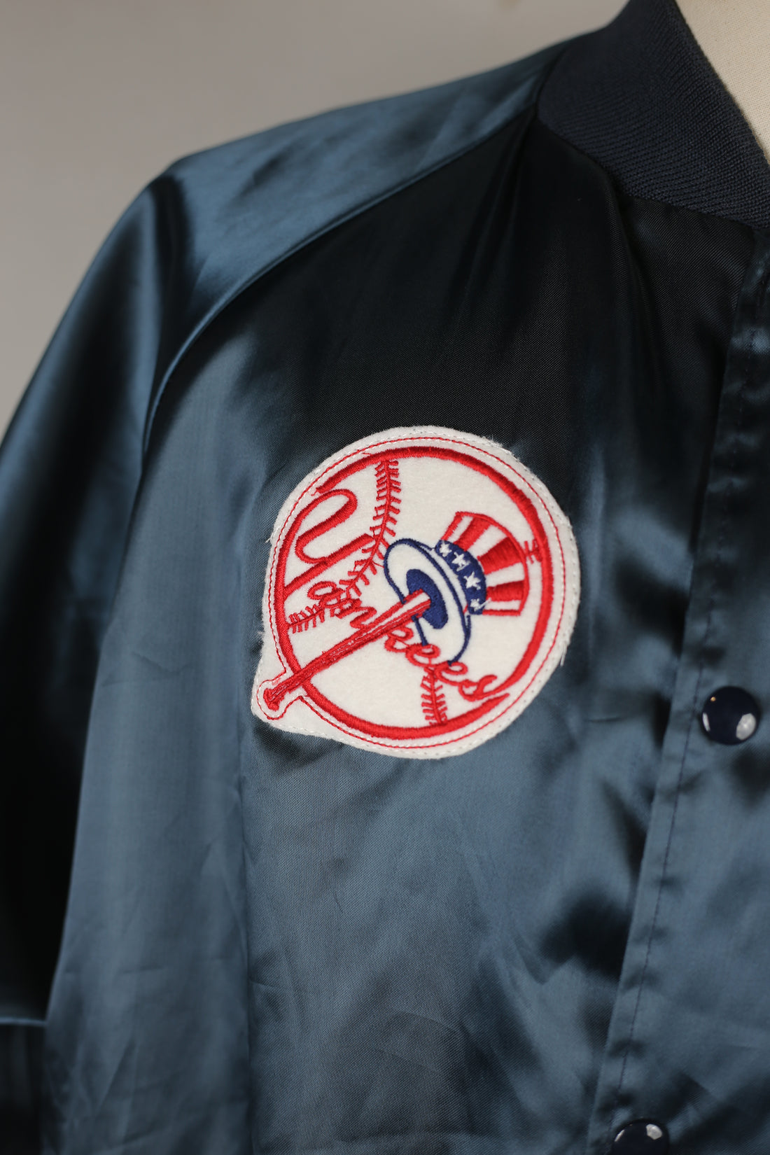 NYLON JACKET  MADE IN USA  -  XL -