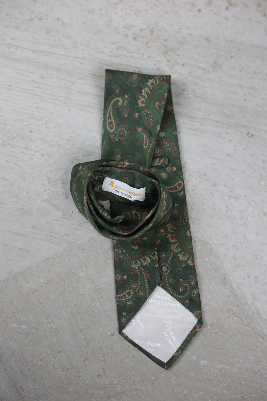 aquascutum bow tie