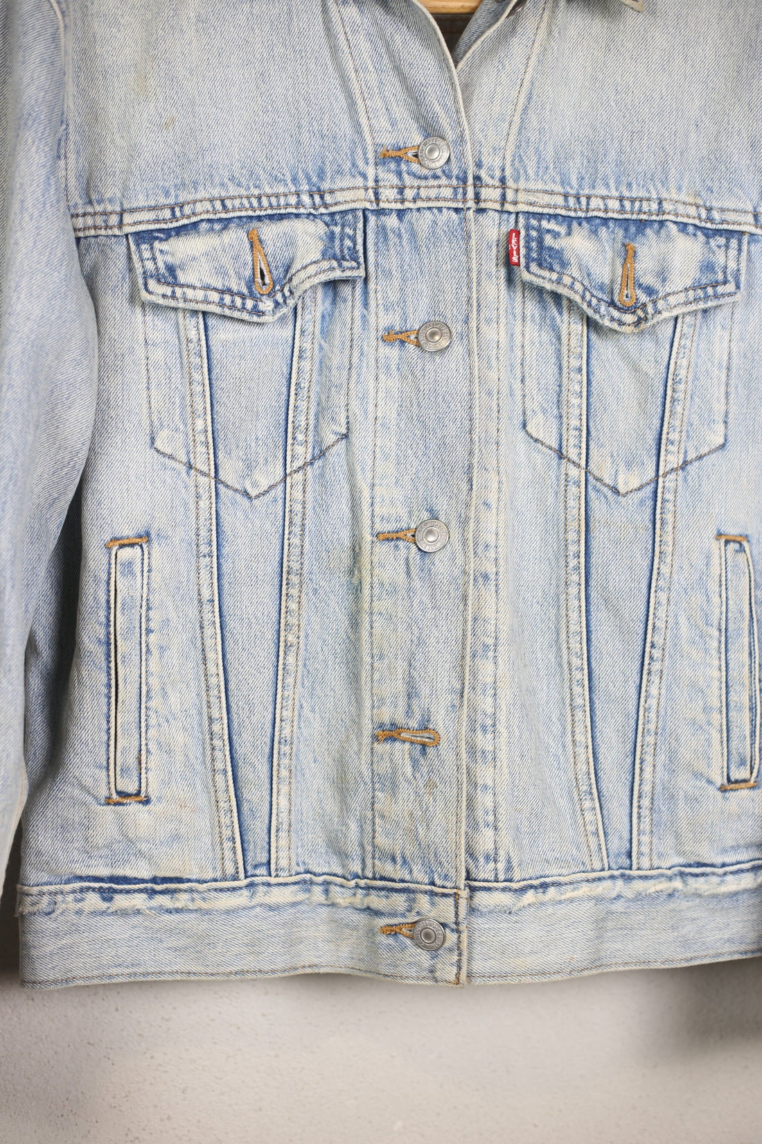 WOMEN'S LEVIS DENIM JACKET - S -