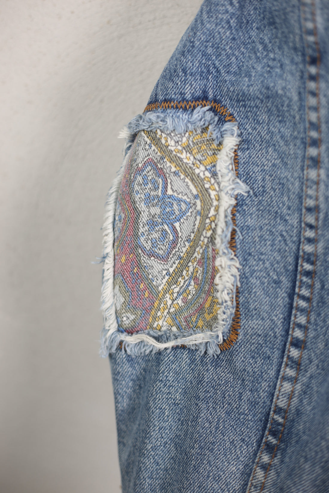 UNIFORM DENIM JACKET < L - XL >