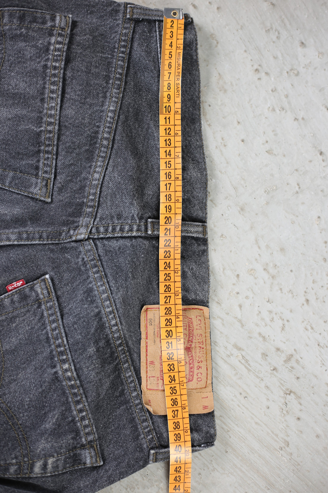 Levis 501  MADE IN USA  - W33 - 46/48 it -