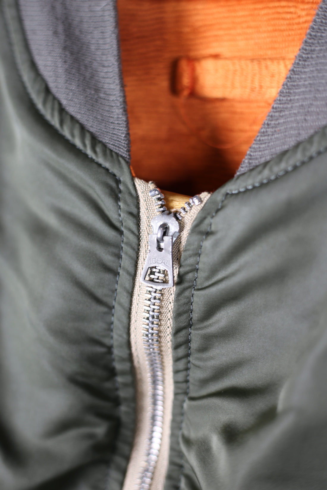 BOMBER L2B ALPHA INDUSTRIES MADE IN USA