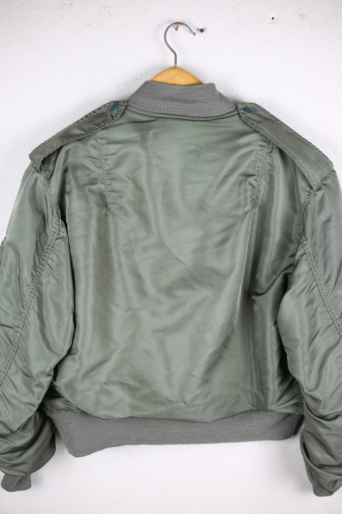 BOMBER L2B ALPHA INDUSTRIES MADE IN USA