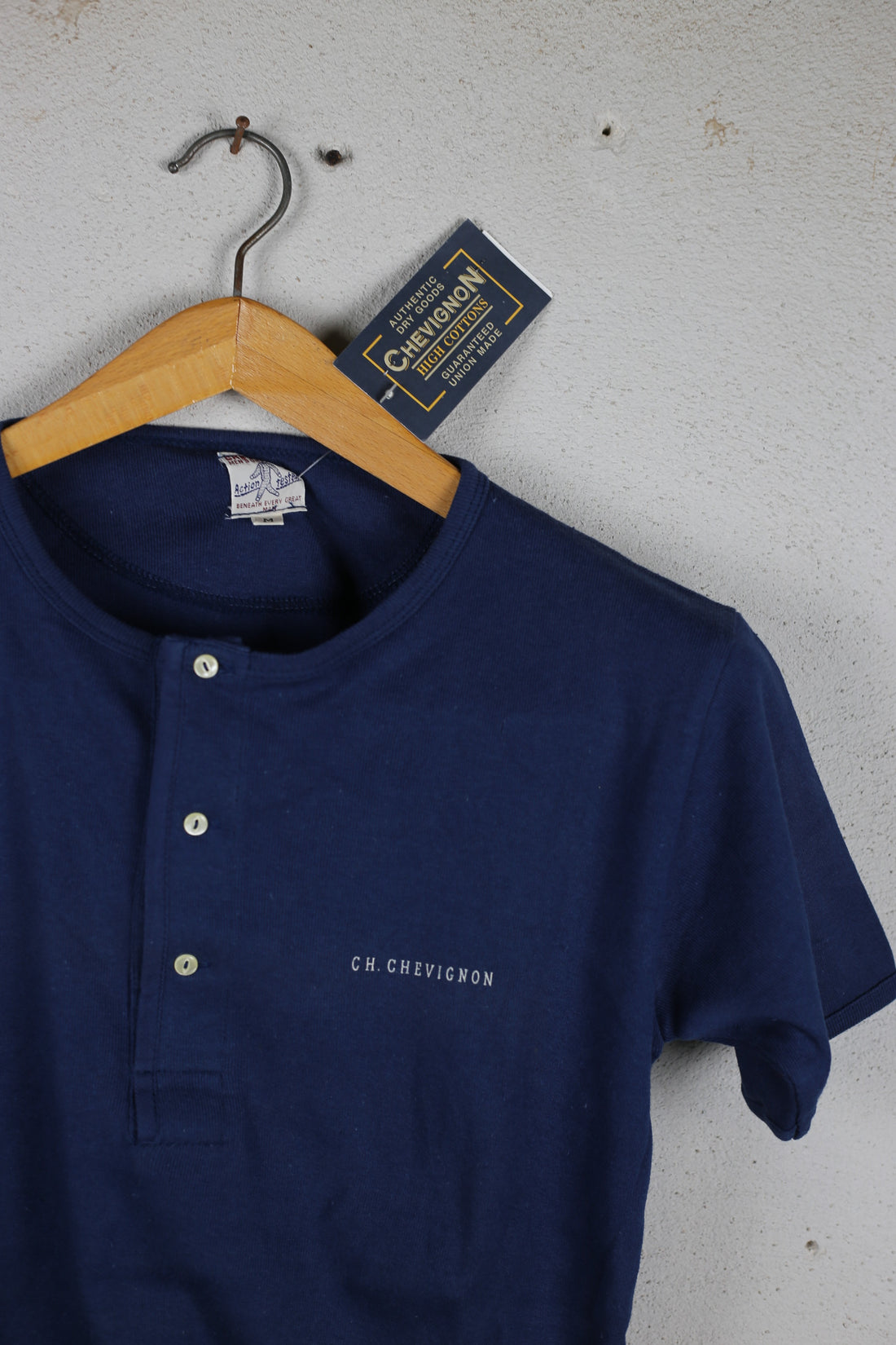 HENLEY CHEVIGNON  - M-