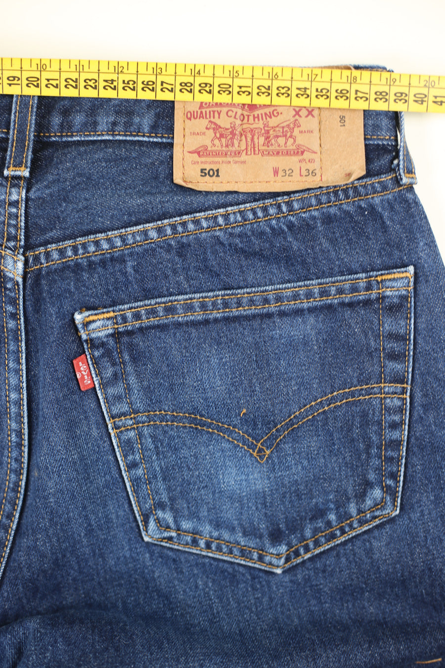 Levis 501  - W32 L30  -