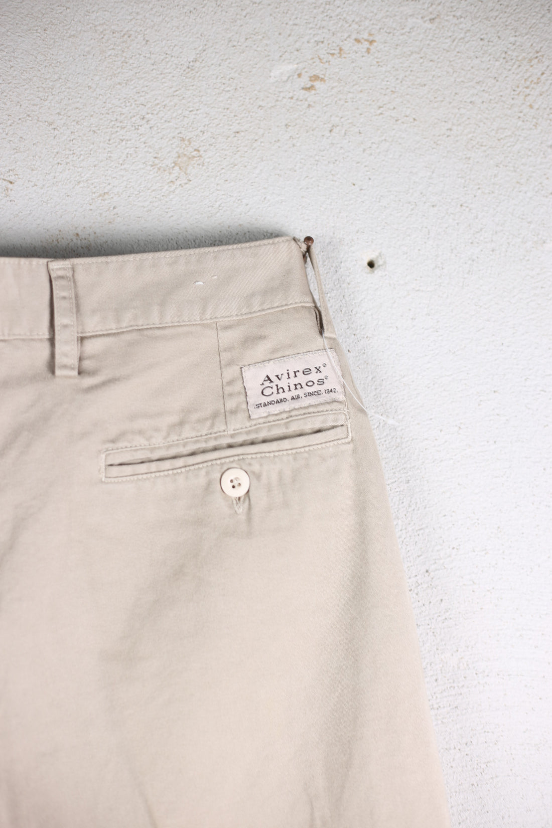Chino Avirex deadstock W32 46 IT