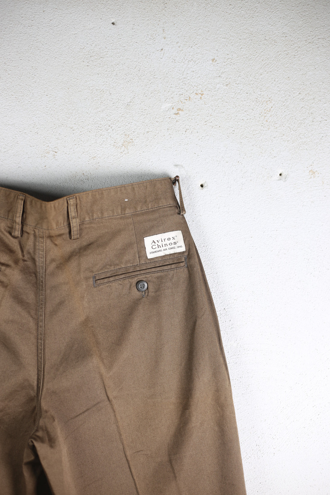 Chino Avirex deadstock W32 46 IT