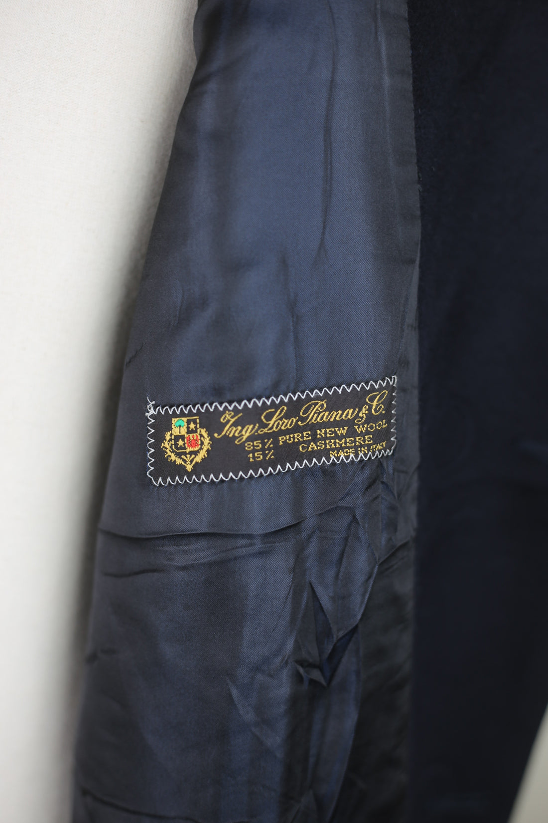 SINGLE BREASTED VINTAGE COAT IN LORO PIANA VIRGIN WOOL - L 50-52 IT -