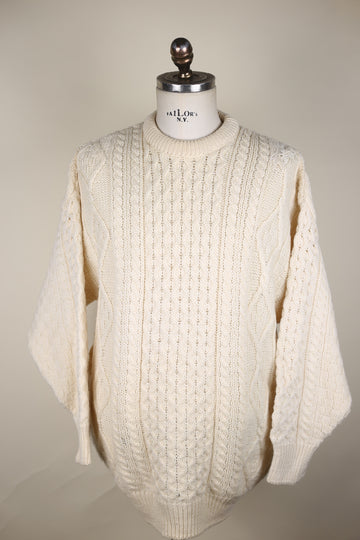 ARAN JUMPER  MADE IN RELAND     -L -